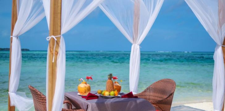 Patogus viešbutis jūsų kelionei – 3* TRITON BEACH HOTEL & SPA