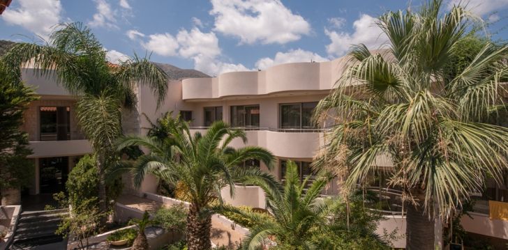 Viešbutis CACTUS BEACH HOTEL & BUNGALOWS įsikūręs Graikija.
