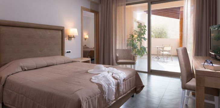 Atostogos Graikija – apsistokite viešbutyje CACTUS BEACH HOTEL & BUNGALOWS
