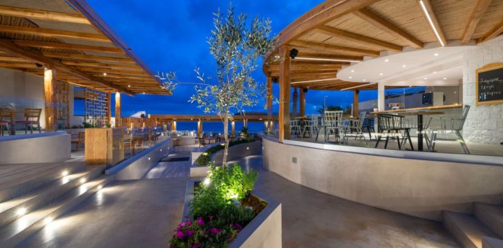 Tavęs laukia poilsis Graikija įsikūrusiame CACTUS BEACH HOTEL & BUNGALOWS