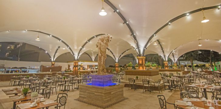 Jaukus viešbutis ADAMS BEACH HOTEL, jūsų atostogoms