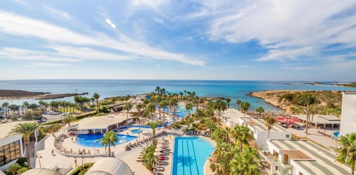 Tavęs laukia poilsis Kipras įsikūrusiame ADAMS BEACH HOTEL