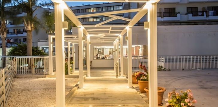 Planuoji kelionę į Kipras? apsistokite 3 viešbutyje ANASTASIA BEACH HOTEL. 