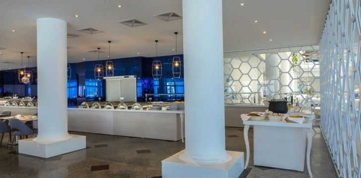 Apgyvendinimas 3* ANASTASIA BEACH HOTEL