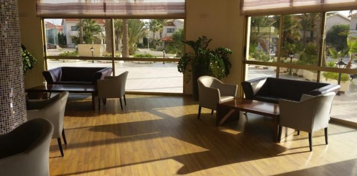 Planuoji kelionę į Kipras? apsistokite 3 viešbutyje CROWN RESORT HENIPA.