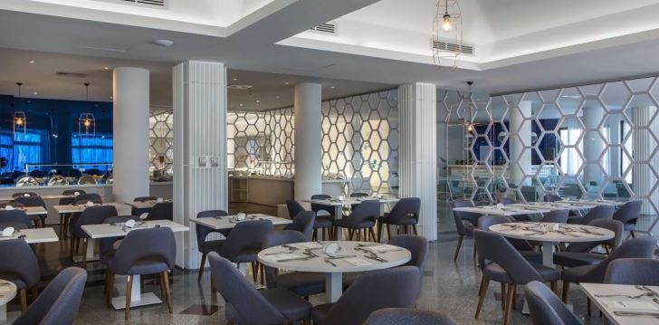 Tavęs laukia poilsis Kipras įsikūrusiame ANASTASIA BEACH HOTEL