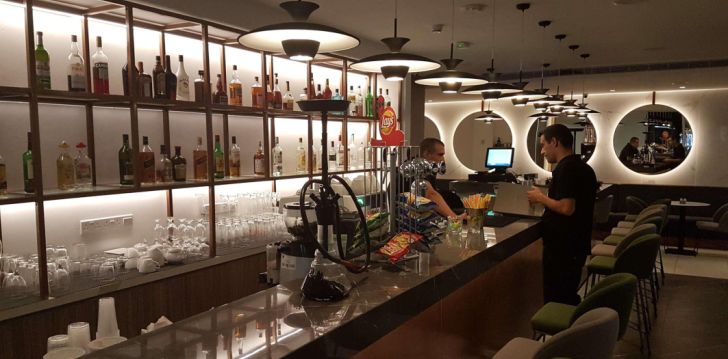 Nepraleisk progos pailsėti už gerą kainą - viešbutyje ANTHEA HOTEL APARTMENTS