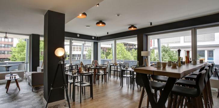 Apsistokite NYCE HOTEL DORTMUND CITY viešbutyje už gerą kainą.