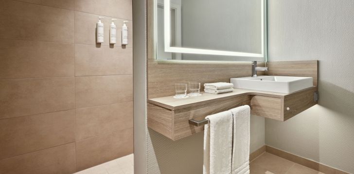 Viešbutis COURTYARD BY MARRIOTT DORTMUND įsikūręs Vokietija. 