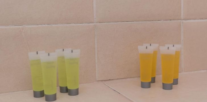 Nepraleisk progos pailsėti už gerą kainą - viešbutyje NARCISSOS HOTEL APARTMENTS