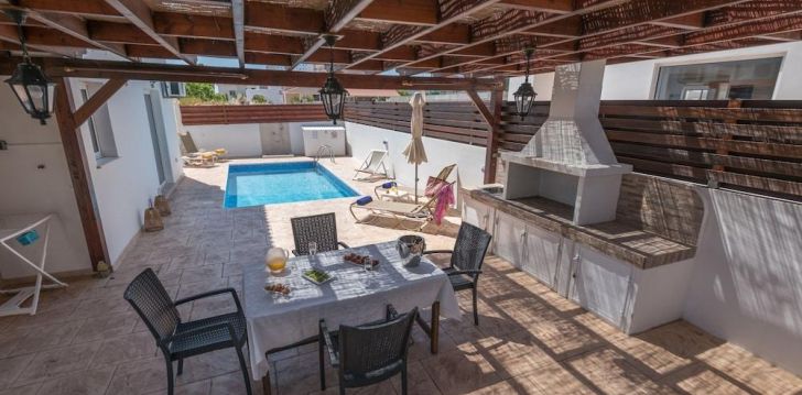 Rinkitės viešbutį NARCISSOS HOTEL APARTMENTS kelionei į Kipras