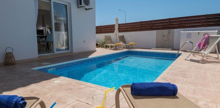 NARCISSOS HOTEL APARTMENTS - klientų vertinamas, kaip geras kainos ir kokybės santykis. 