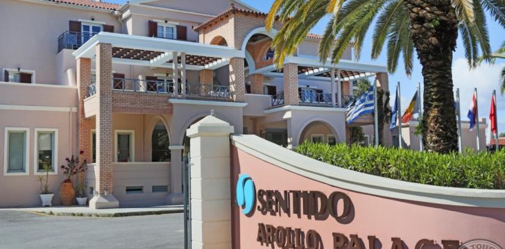 Apsistokite SENTIDO APOLLO PALACE viešbutyje už gerą kainą. 