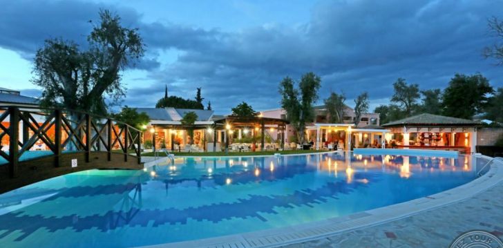 Apsistokite SENTIDO APOLLO PALACE viešbutyje už gerą kainą.