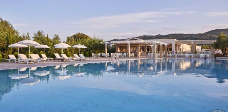 Apsistokite SANDY VILLAS RESORT viešbutyje už gerą kainą. 