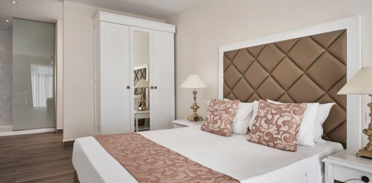 Rinkitės viešbutį SANDY VILLAS RESORT kelionei į Graikija