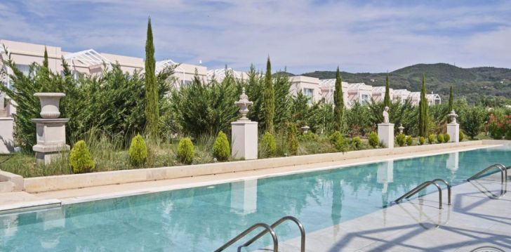 Atostogos Graikija – apsistokite viešbutyje SANDY VILLAS RESORT