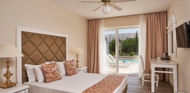 Planuoji kelionę į Graikija? apsistokite 5 viešbutyje SANDY VILLAS RESORT.