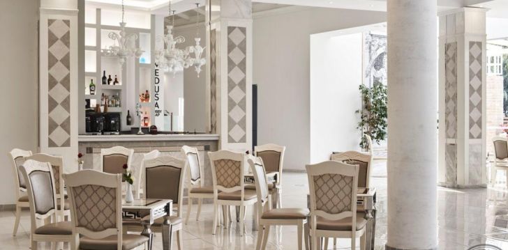 Apsistokite SANDY VILLAS RESORT viešbutyje už gerą kainą.