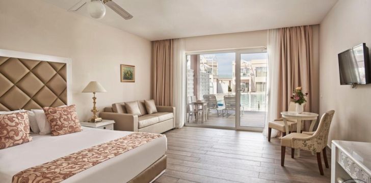 Planuoji kelionę į Graikija? apsistokite 5 viešbutyje SANDY VILLAS RESORT. 