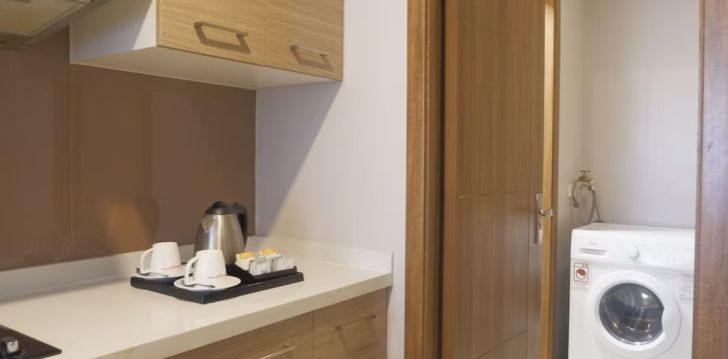 Nepraleisk progos pailsėti už gerą kainą - viešbutyje VALERO GRAND SUITES BY SWISS-BELHOTEL
