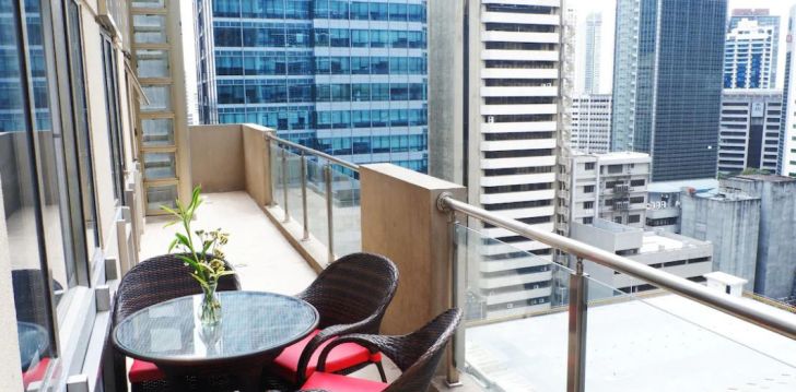 Rinkitės viešbutį VALERO GRAND SUITES BY SWISS-BELHOTEL kelionei į Filipinai