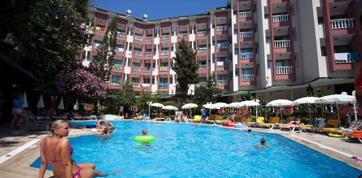 Apsistokite BIENO CLUB SVS HOTEL viešbutyje už gerą kainą. 