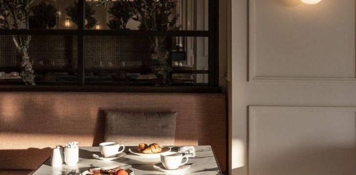 Rinkitės viešbutį KERKYRA BLUE HOTEL & SPA kelionei į Graikija