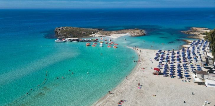 Planuoji kelionę į Kipras? apsistokite 4 viešbutyje VASSOS NISSI PLAGE HOTEL.