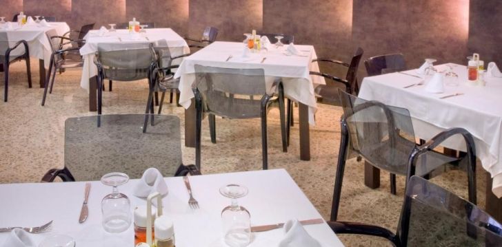 HOTEL GHT OASIS PARK & SPA - klientų vertinamas, kaip geras kainos ir kokybės santykis.