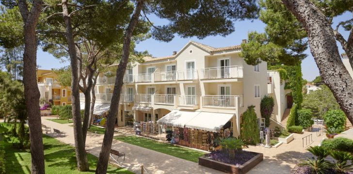 Viešbutis IBEROSTAR WAVES CLUB CALA BARCA įsikūręs Ispanija.