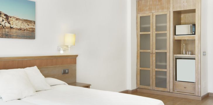 Viešbutis IBEROSTAR WAVES CLUB CALA BARCA įsikūręs Ispanija. 