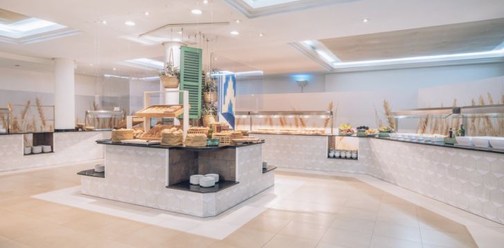 Patogus viešbutis jūsų kelionei – 4* IBEROSTAR WAVES CLUB CALA BARCA