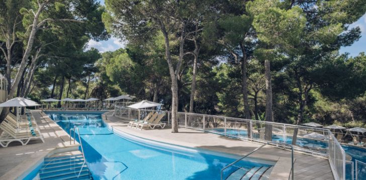 Viešbutis IBEROSTAR WAVES CLUB CALA BARCA įsikūręs Ispanija.