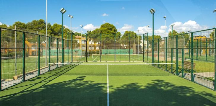 Tavo atostogos prasideda viešbutyje IBEROSTAR WAVES CLUB CALA BARCA