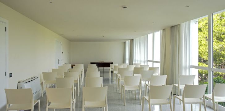 Tavęs laukia poilsis Ispanija įsikūrusiame IBEROSTAR WAVES CLUB CALA BARCA