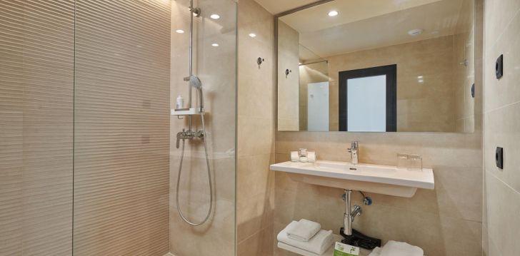 Planuoji kelionę į Ispanija? apsistokite 4 viešbutyje PROTUR BADIA PARK APARTHOTEL. 