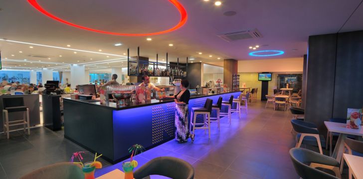 Patogus viešbutis jūsų kelionei – 4* NELIA BEACH HOTEL & SPA
