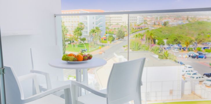 Viešbutis VASSOS NISSI PLAGE HOTEL įsikūręs Kipras. 