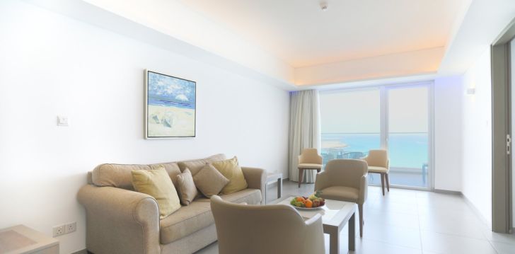 Rinkitės viešbutį VASSOS NISSI PLAGE HOTEL kelionei į Kipras