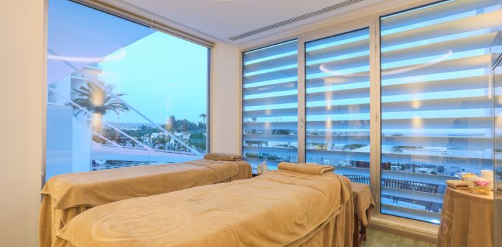 Tavęs laukia poilsis Kipras įsikūrusiame VASSOS NISSI PLAGE HOTEL