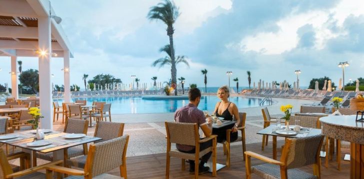 Planuoji kelionę į Kipras? apsistokite 4 viešbutyje LEONARDO LAURA BEACH & SPLASH RESORT.