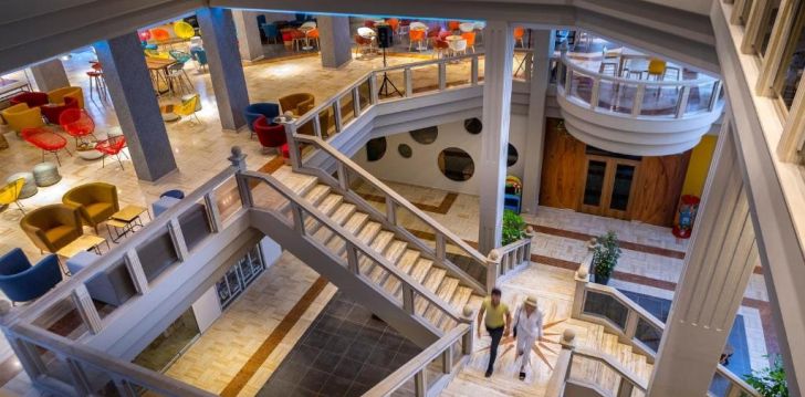 Viešbutis LEONARDO LAURA BEACH & SPLASH RESORT įsikūręs Kipras.