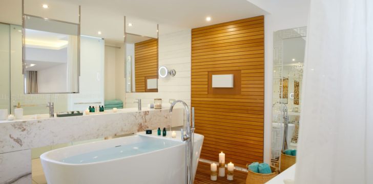 Viešbutis MINOS IMPERIAL LUXURY BEACH RESORT & SPA MILATOS įsikūręs Graikija. 