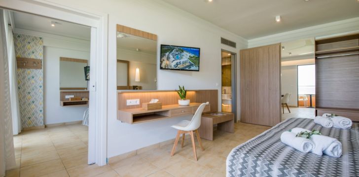 Apgyvendinimas 5* KIANI BEACH RESORT