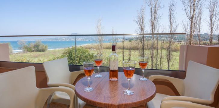 Tavęs laukia poilsis Graikija įsikūrusiame KIANI BEACH RESORT