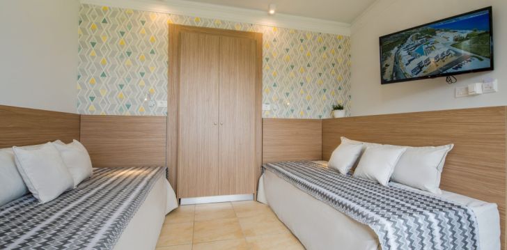Apgyvendinimas 5* KIANI BEACH RESORT