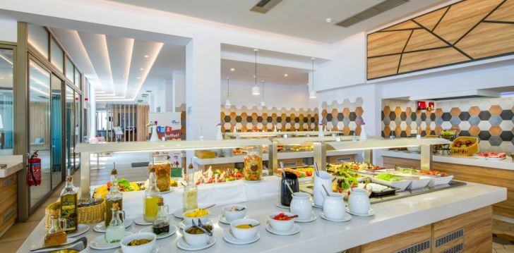 Atostogos Graikija – apsistokite viešbutyje KIANI BEACH RESORT