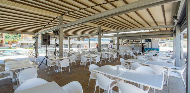 Jaukus viešbutis KIANI BEACH RESORT, jūsų atostogoms