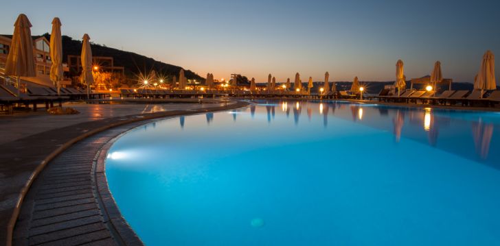 Atostogos Graikija – apsistokite viešbutyje KIANI BEACH RESORT